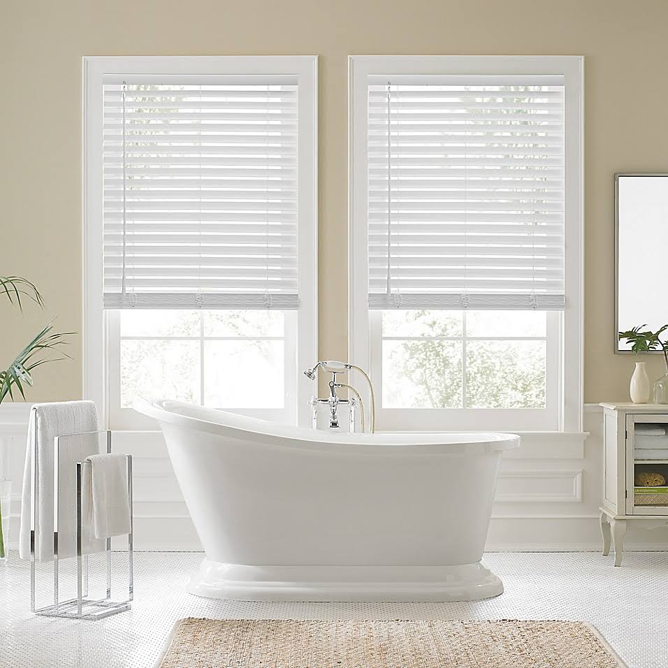 Faux Wood Cordless Shade in White A93971
