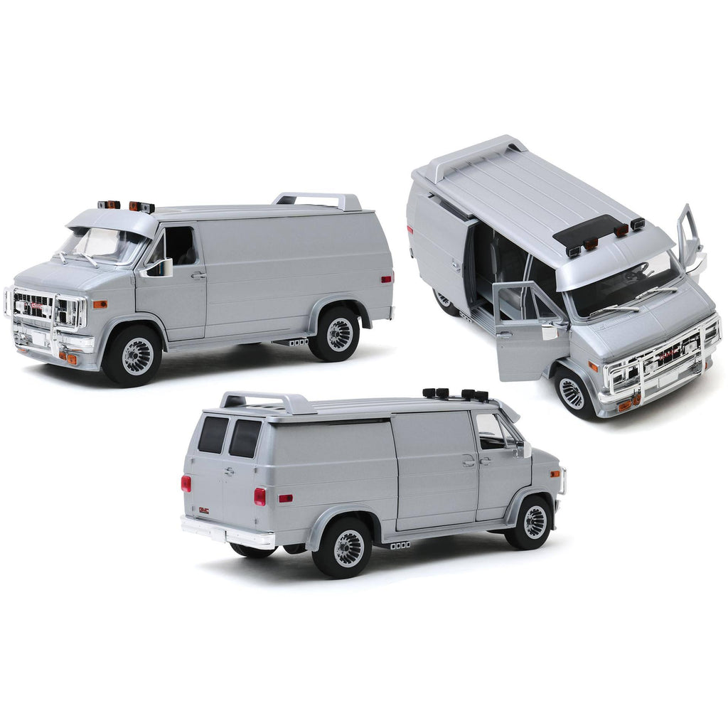 Silver Metallic 1/18 Diecast Model Car G918
