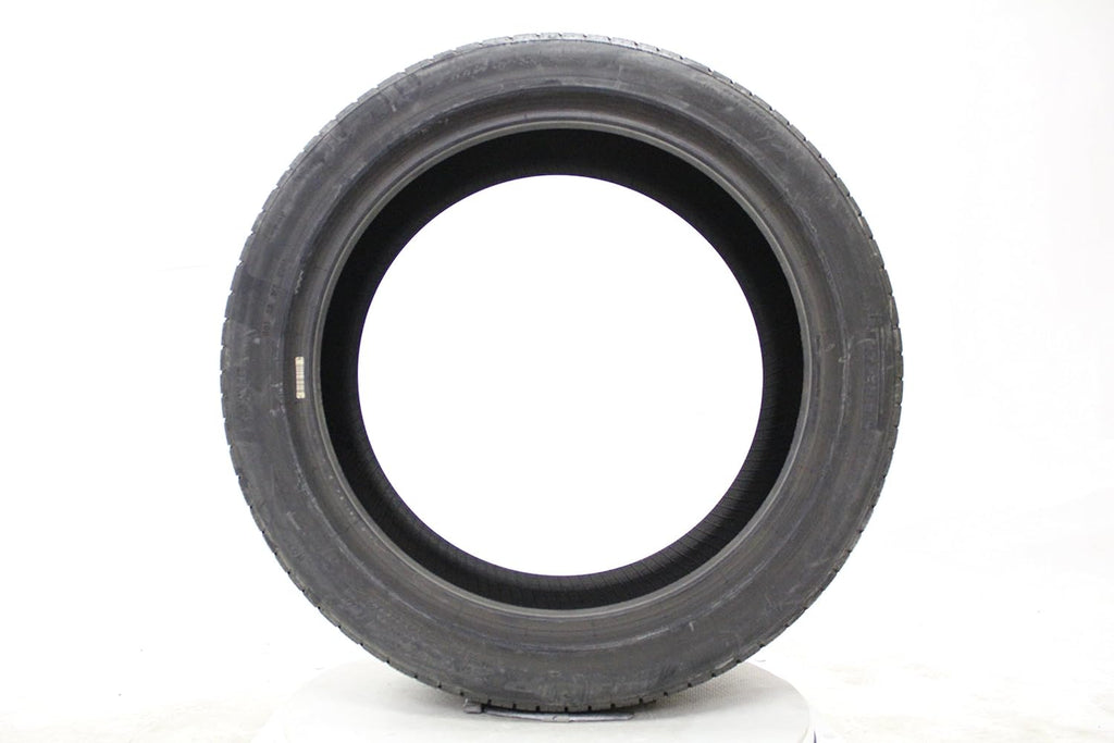 235/40R18 95W Performance Radial Tire R595431