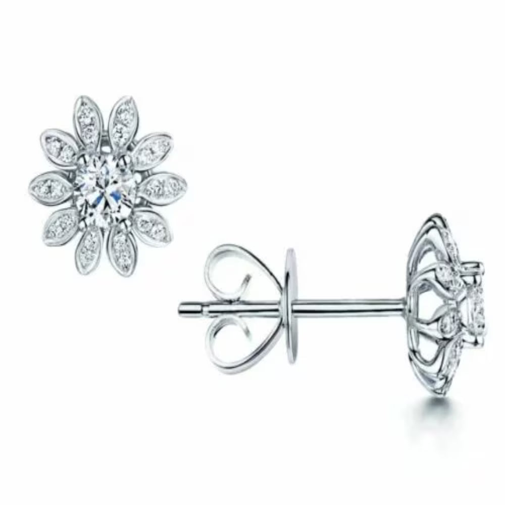 14K White Gold Flower Stud Earrings U72881