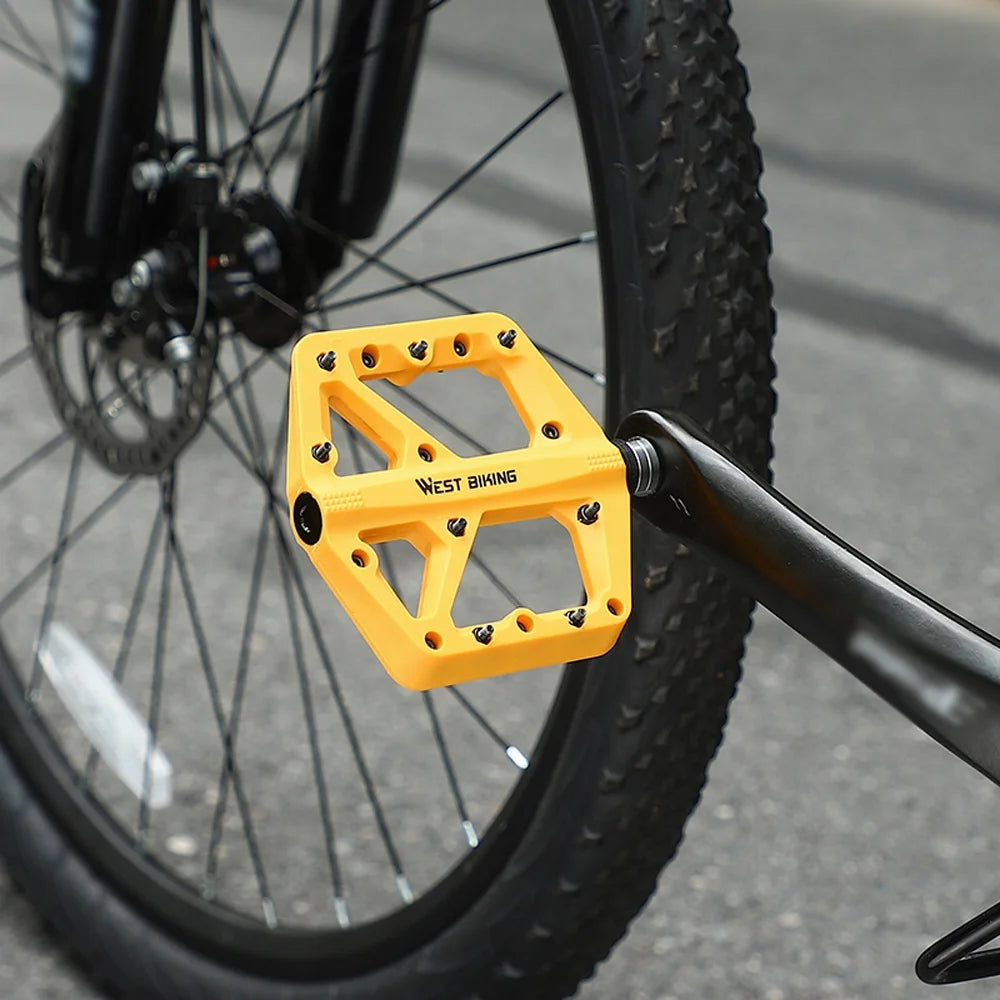 Ultralight Nylon Bike Pedals with 2 Bearings C32214