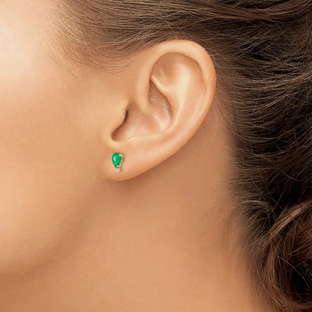 14 Karat Yellow Gold Emerald Diamond Post Earrings A517