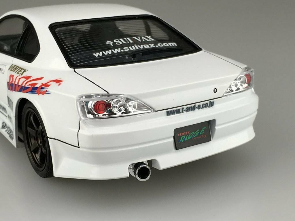 1/24 Scale Nissan S15 Silvia Kit Y80313