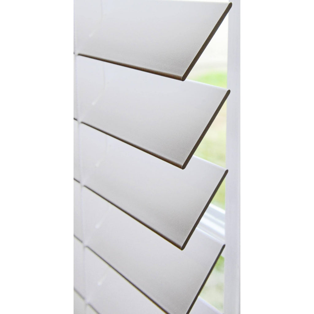 White Cordless Faux Wood Blind I18204