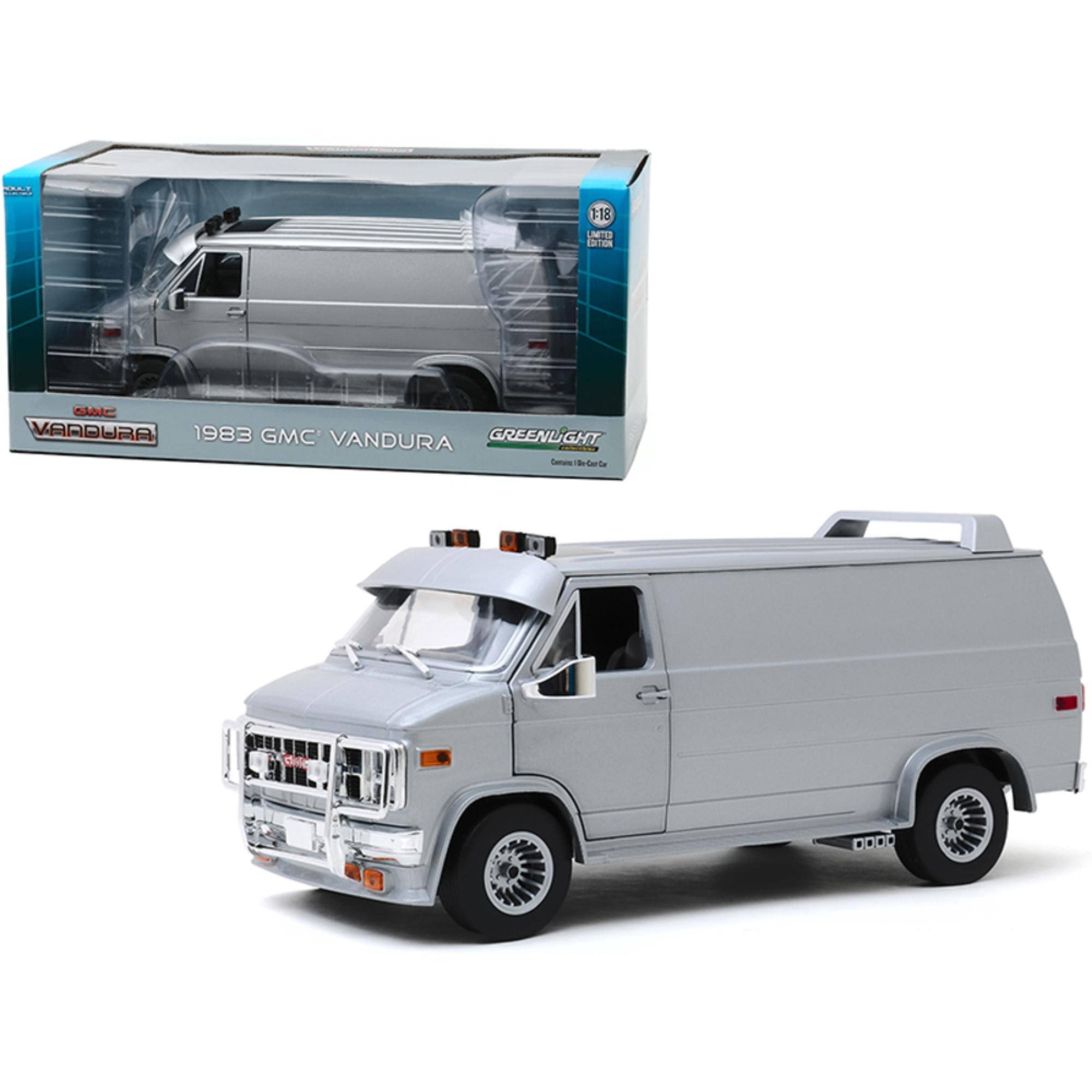 Silver Metallic 1/18 Diecast Model Car G918